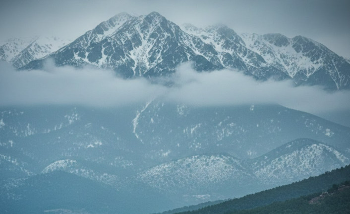 Mersin'de Yarın Hava Durumu: Toroslar'ın Zirvelerine Kar Yağışı Uyarısı!