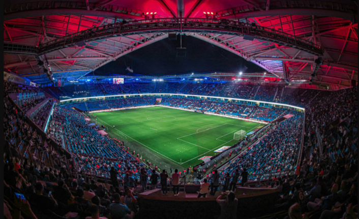 Trabzonspor - Beşiktaş Derbisi: Taraftar Coşkusu Zaferin Anahtarı Olacak!