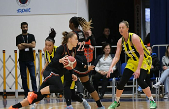 Şampiyonlar Ligi Kapışması: Fenerbahçe, ÇBK Mersin Karşısında Namağlup Liderliğini Sürdürdü!